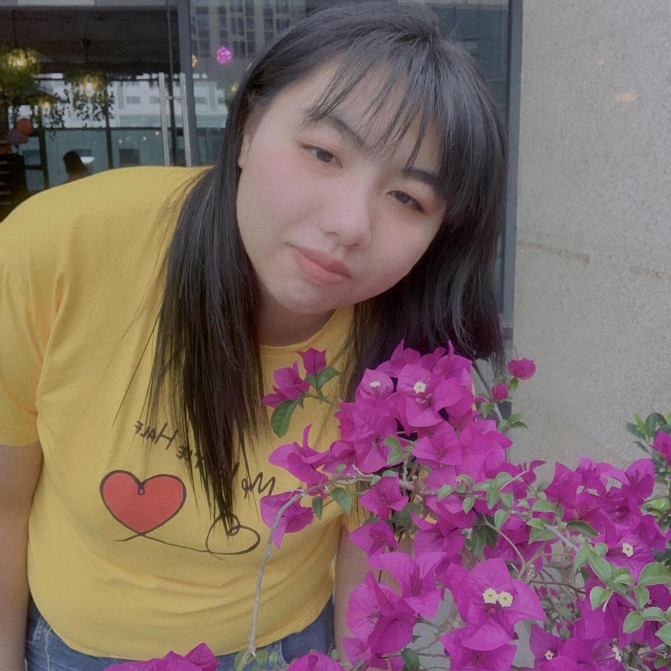 享哆味汉堡艾菲尔上的铁塔梦