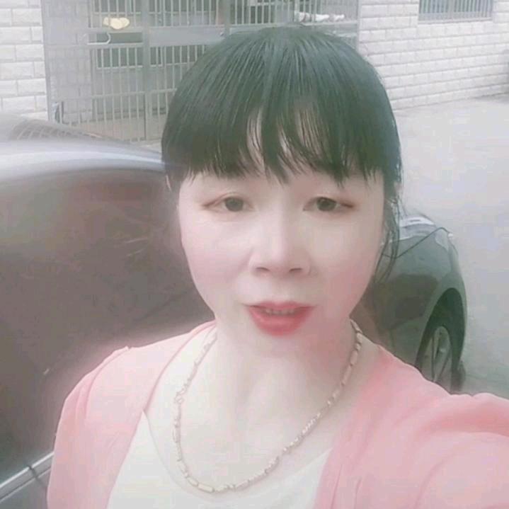 方夫人是快乐的小瓦工