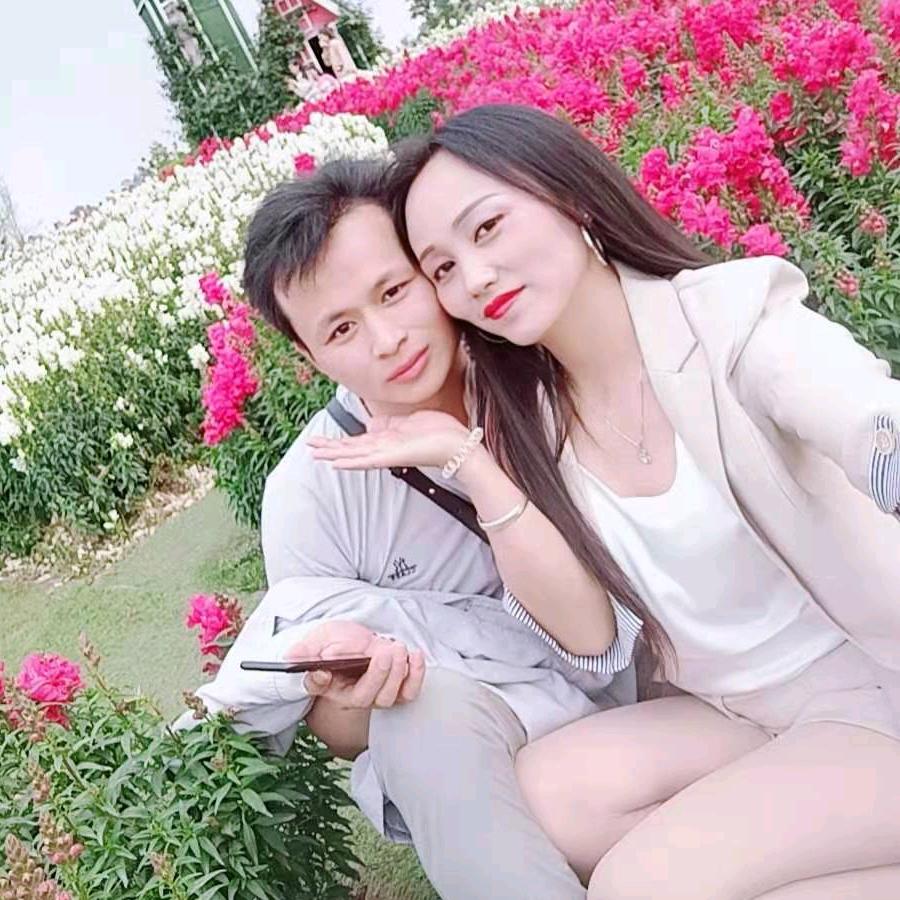思念成疾的何夏月头像