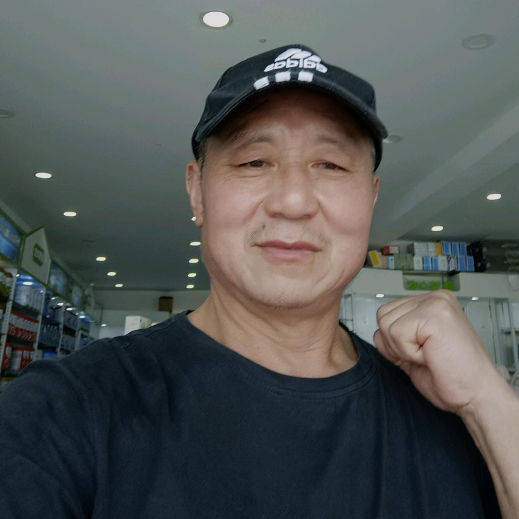 宝哥！六五年的蛇！