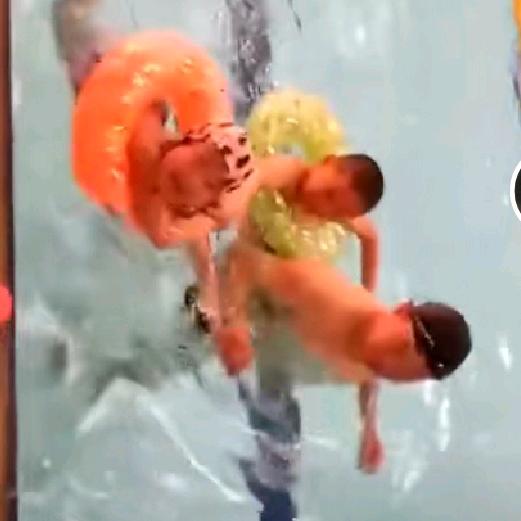 山西闻喜董女士拾壹点直播《一》