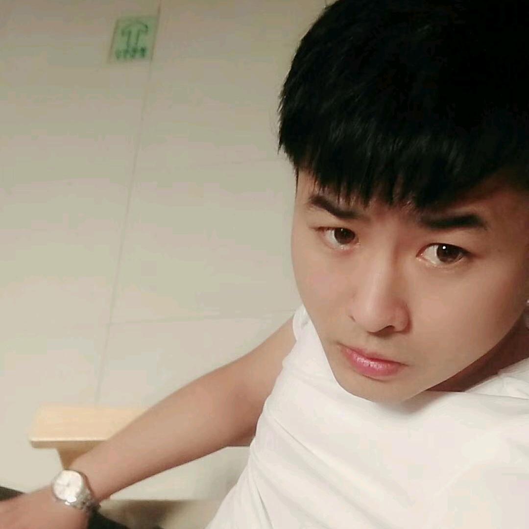 你微笑时，好美，