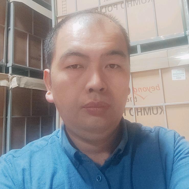 橡胶人   黄灶承