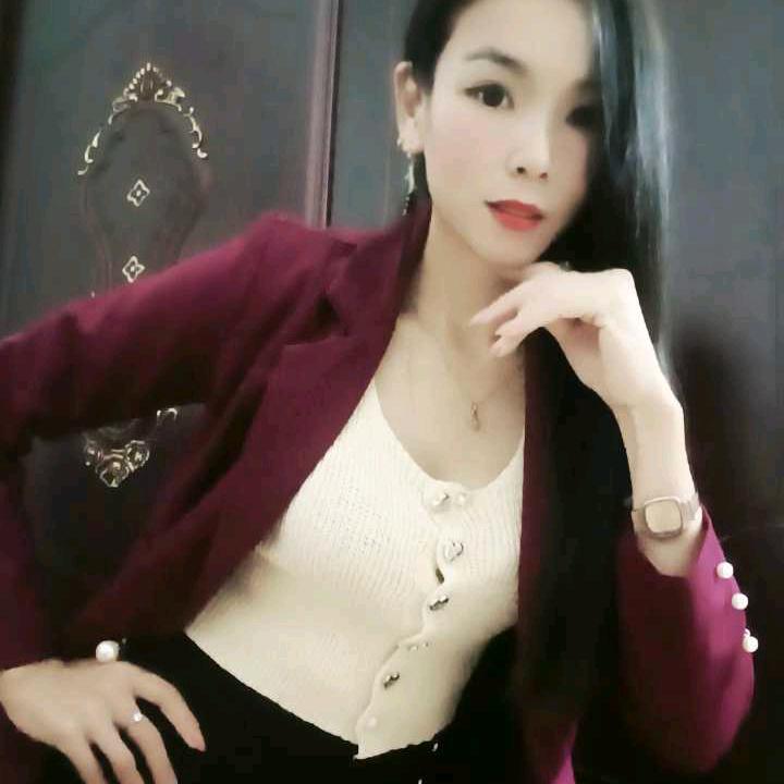 月亮姐姐《专业瓷砖美缝》