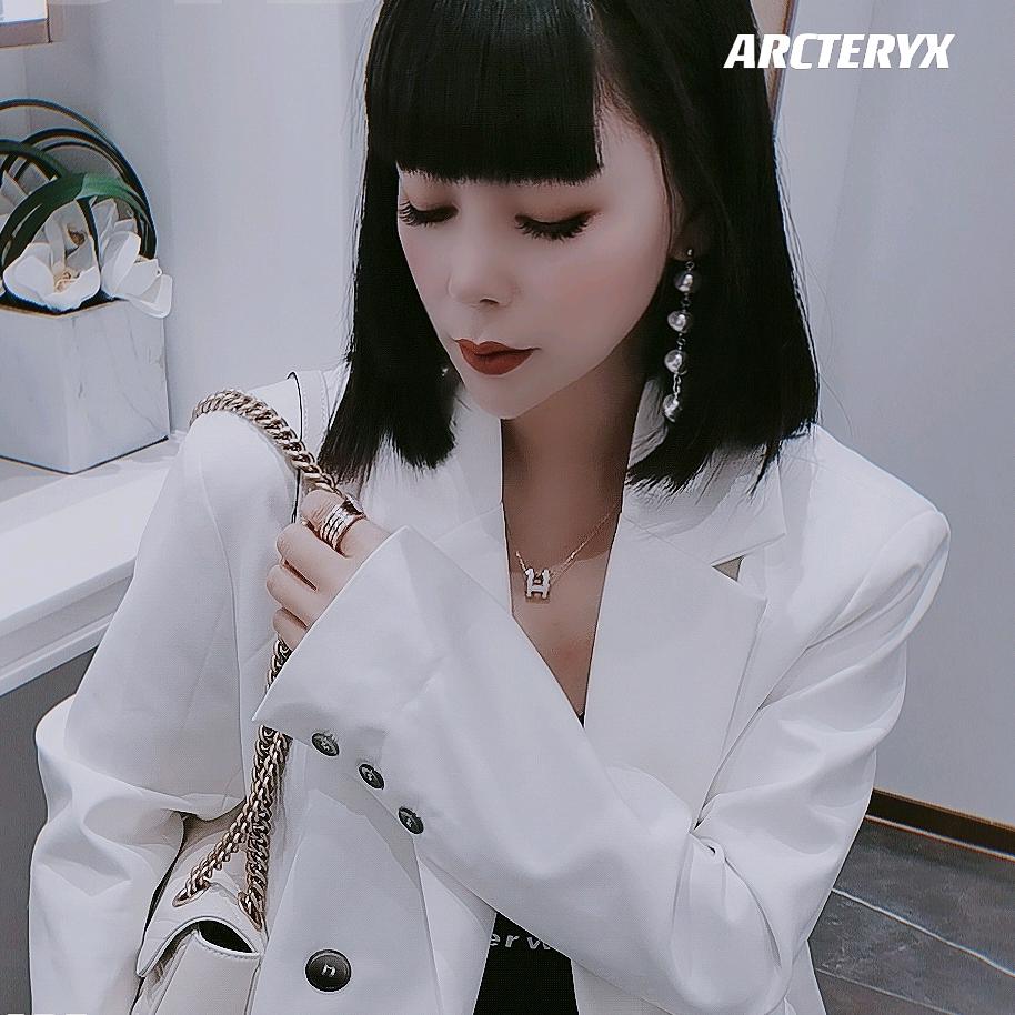 流行前线余哆哆直播间