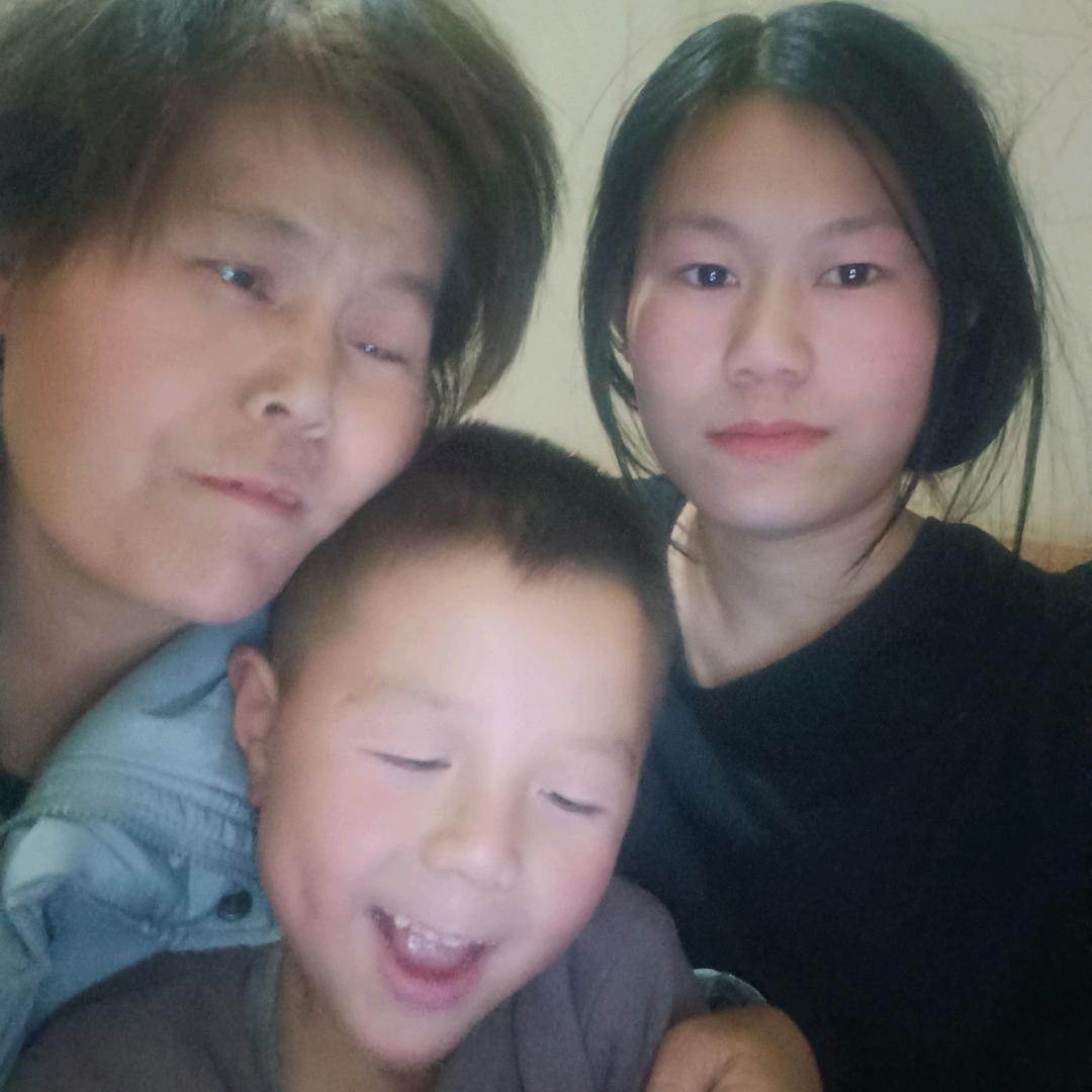 艳艳爸