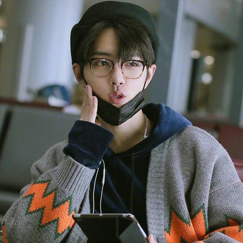 V一棵杨树