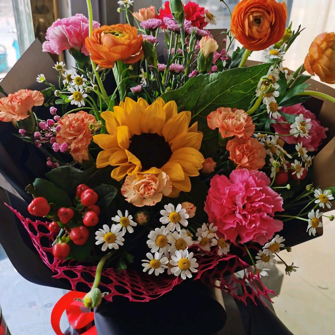 郝集电动车超市