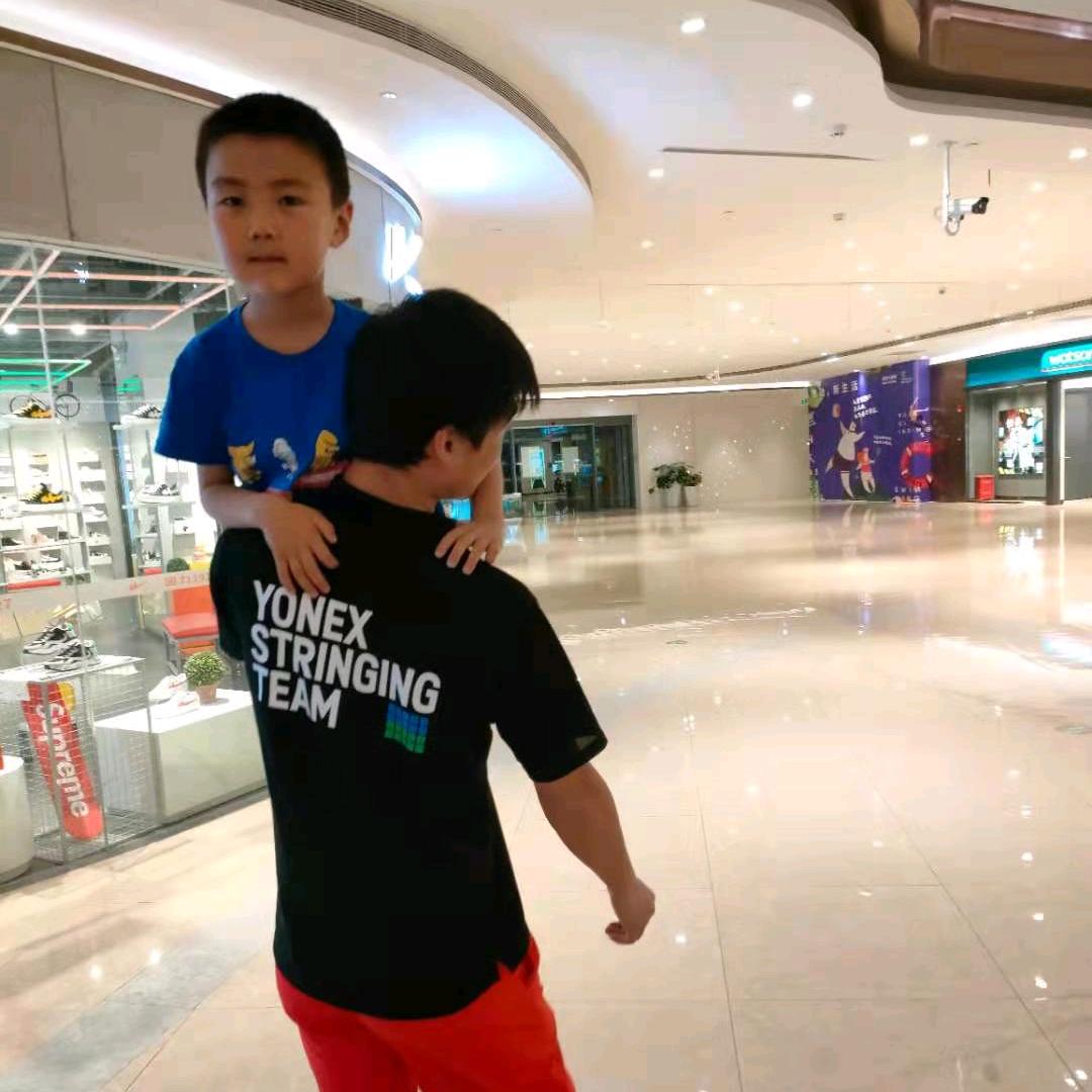 逐风运动专营店石