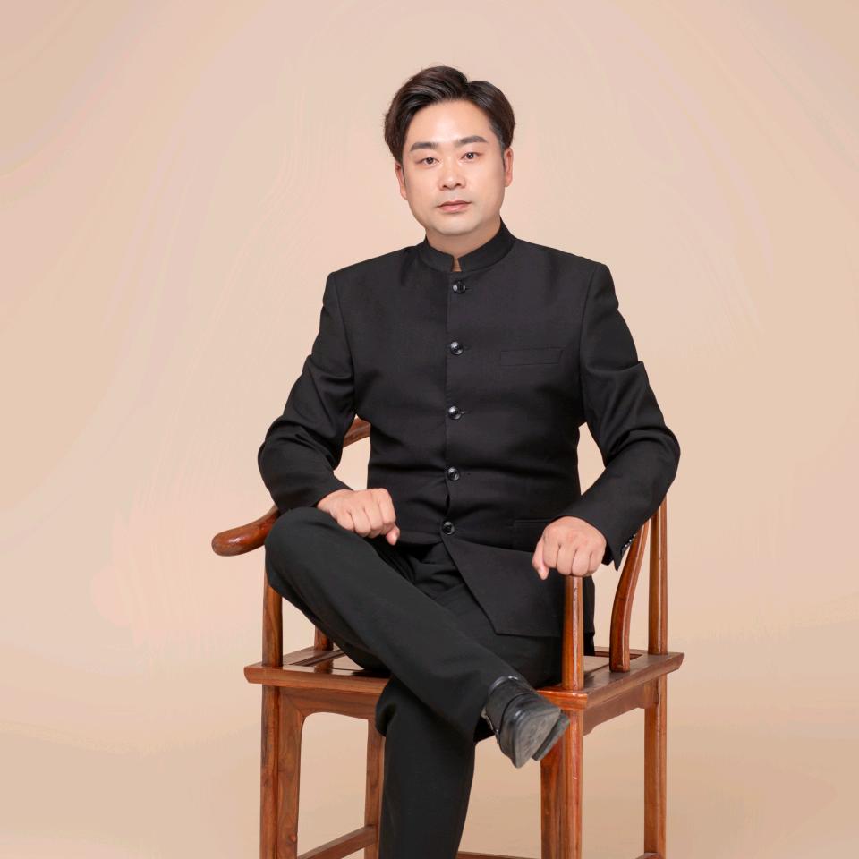 步辉雕塑藝術学院