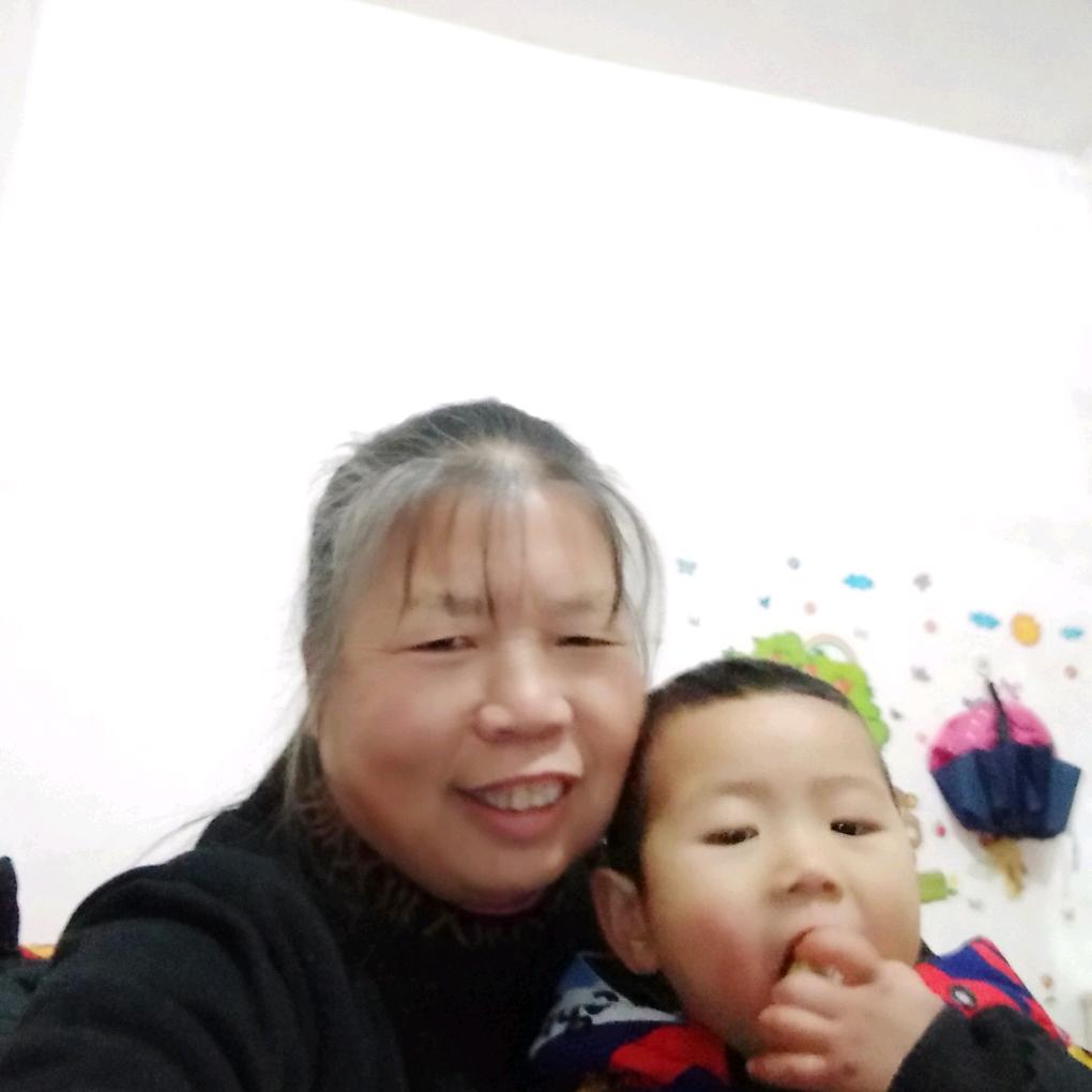 黄百香