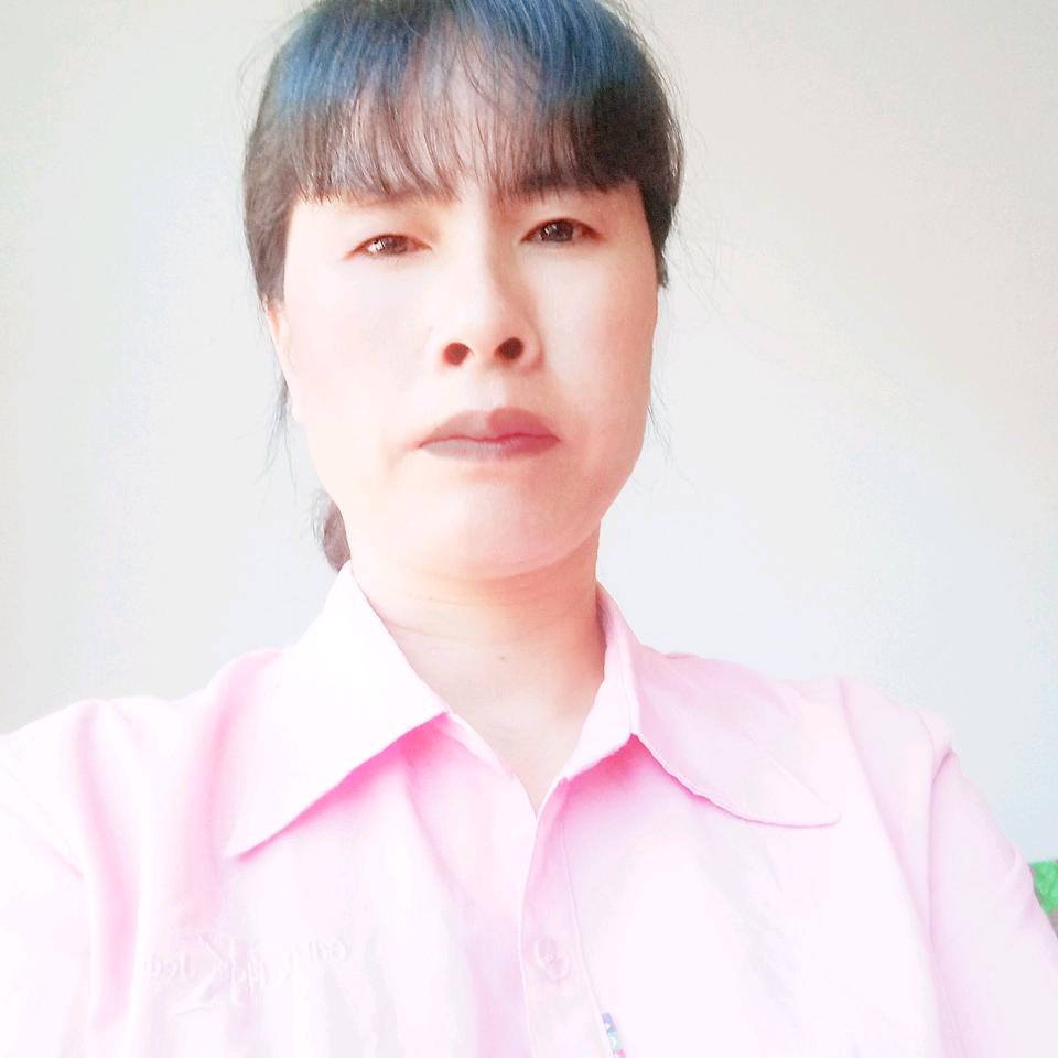 开心的农村妹