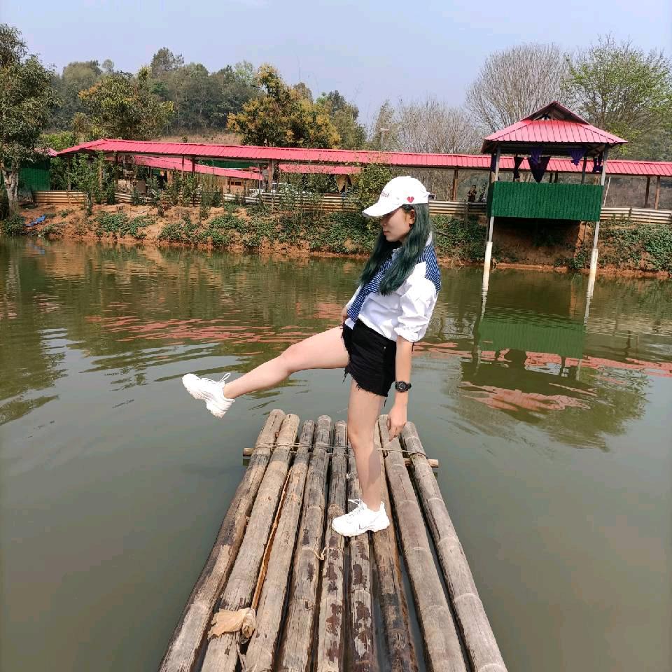 老挝小阿姨，🇱🇦,,,ອອ່ນ