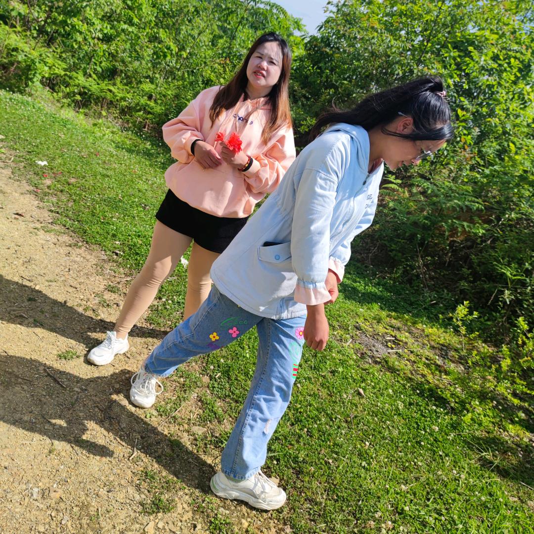 追求自己的幸福快乐李妍