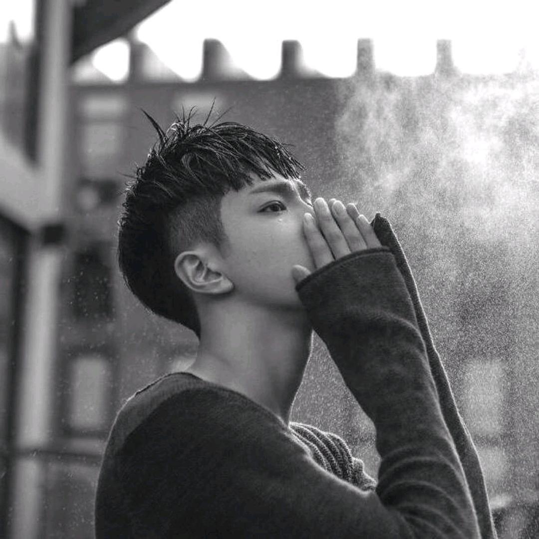 ￴￴ ￴￴ ￴ ￴￴ ￴￴ ￴