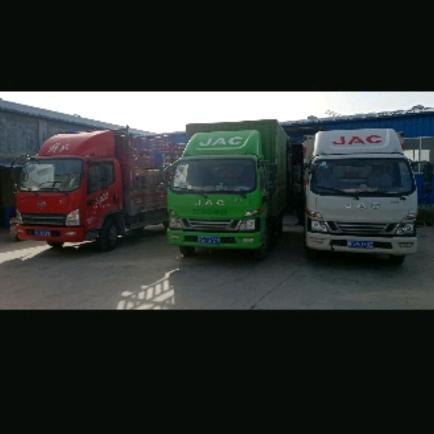 玩归玩闹归闹永利日杂仓储批发中心