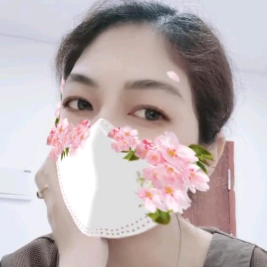 颜︶.̮︶✽卿💫