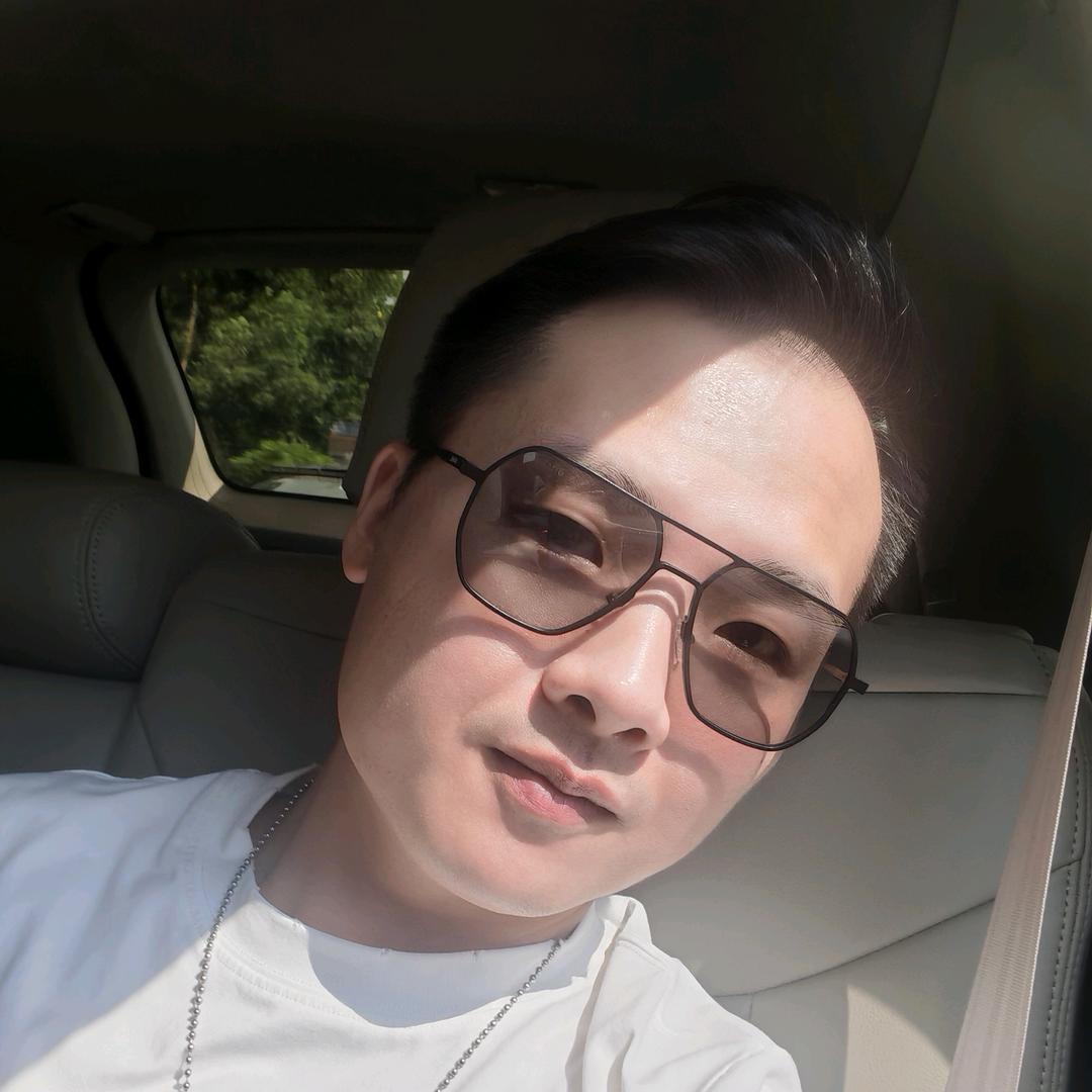 小诚撩车