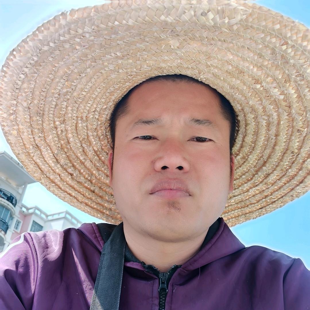 草帽大叔摆摊生活