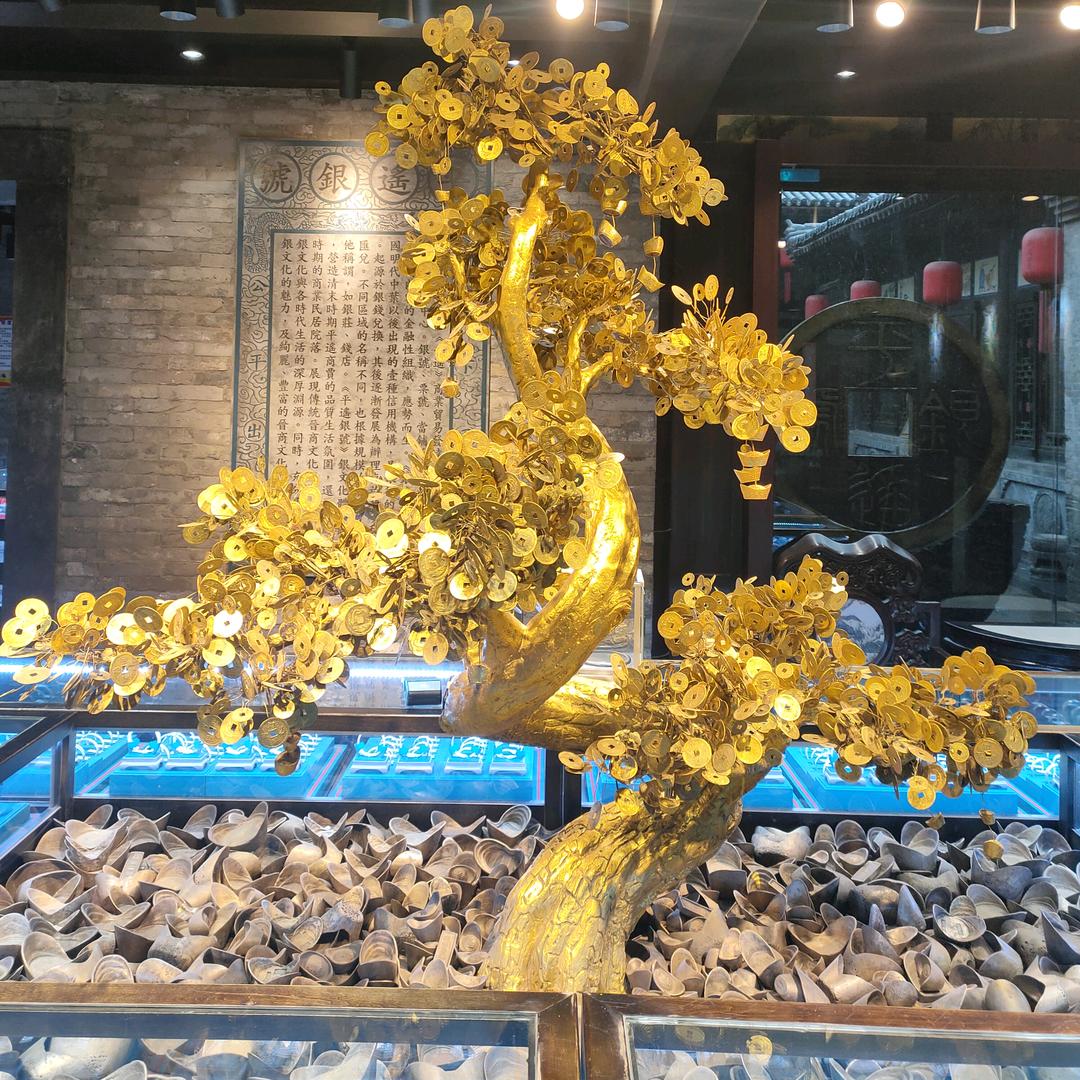 山西华泰广告亮化各类安装，高空车出租