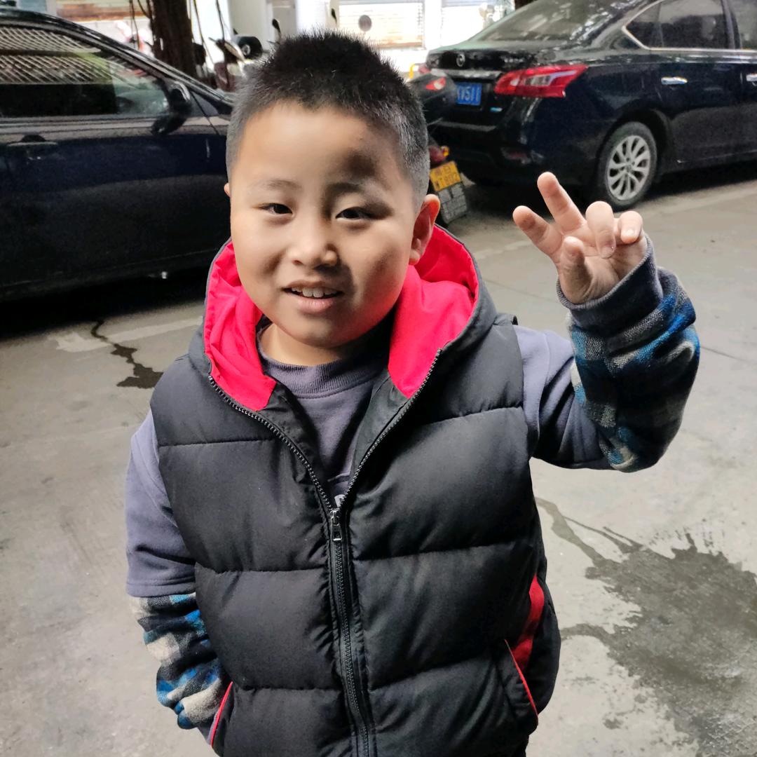 李红