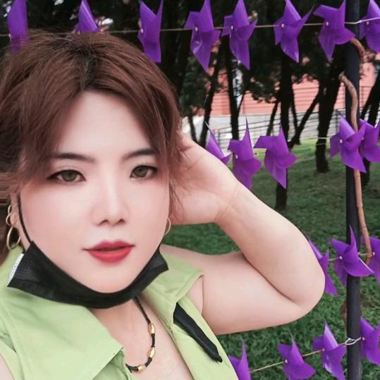 英儿爱笑❤️🌹🌹🌹