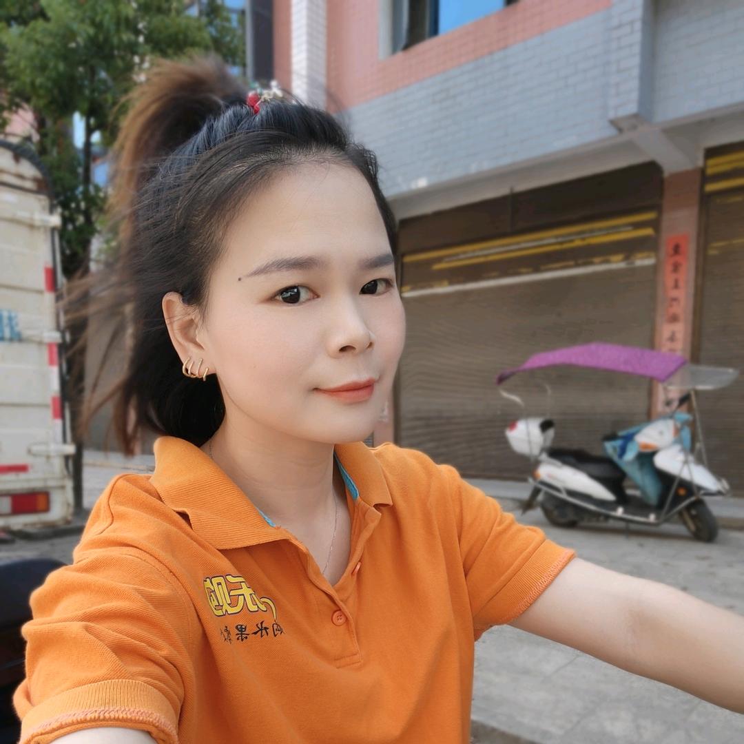 卖水果的🌹🌹小姐姐