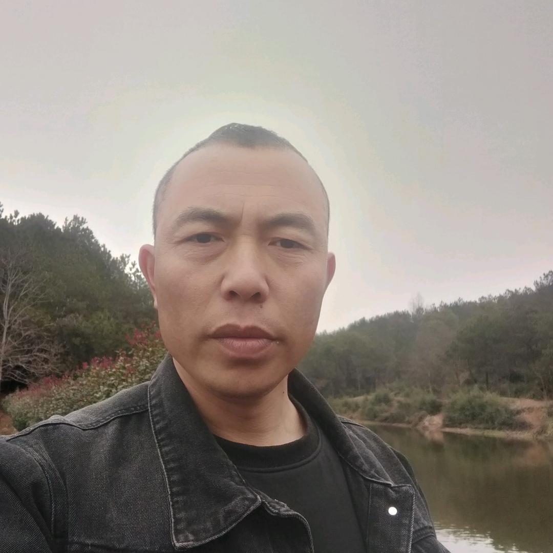 专业钻孔，打墙，拆店面，旧房翻新