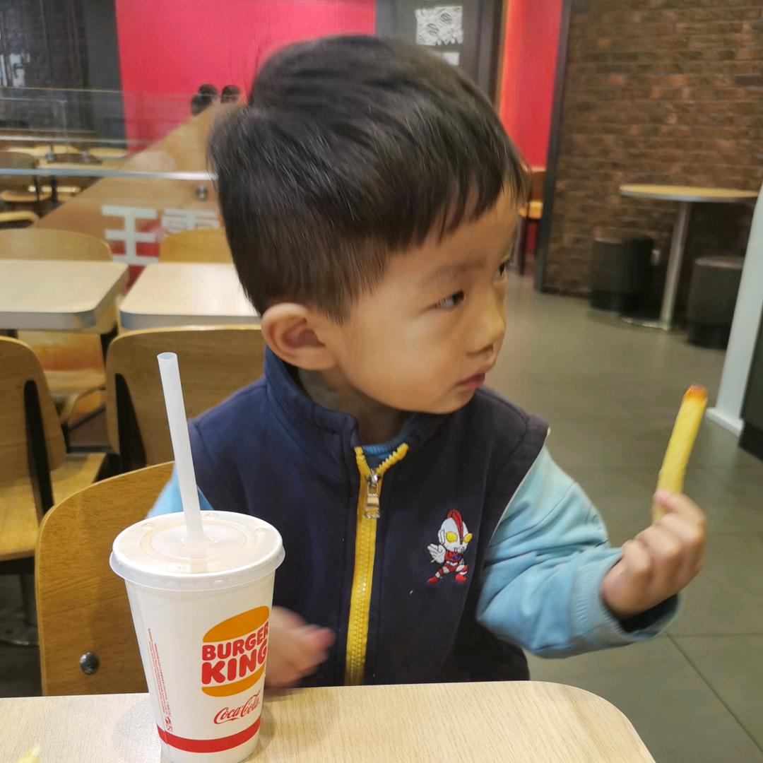 小李妈妈吃不饱