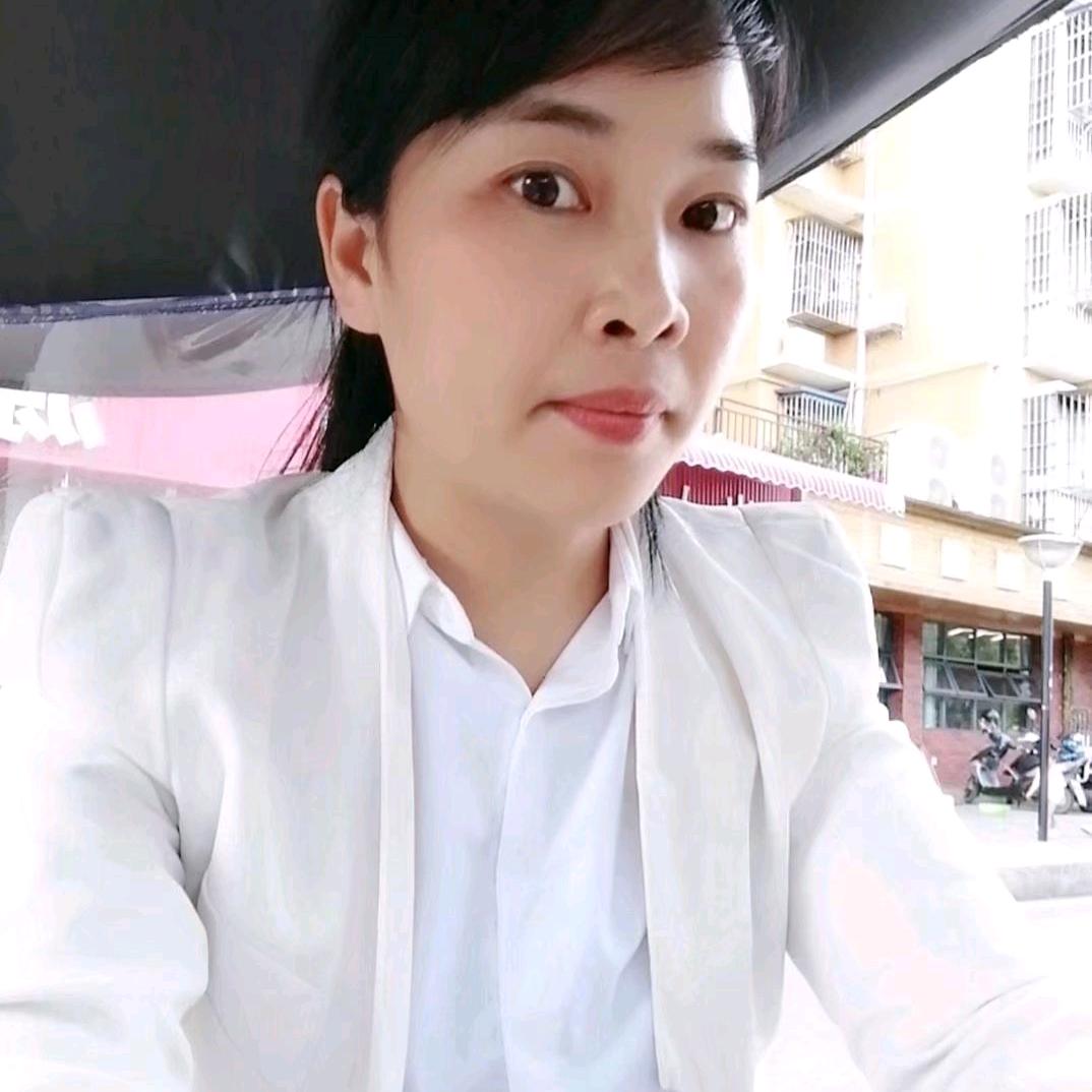 四川暖心月嫂陈凤