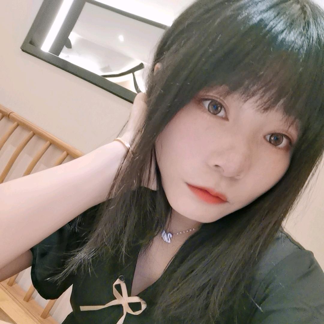 我在机场等一艘船。