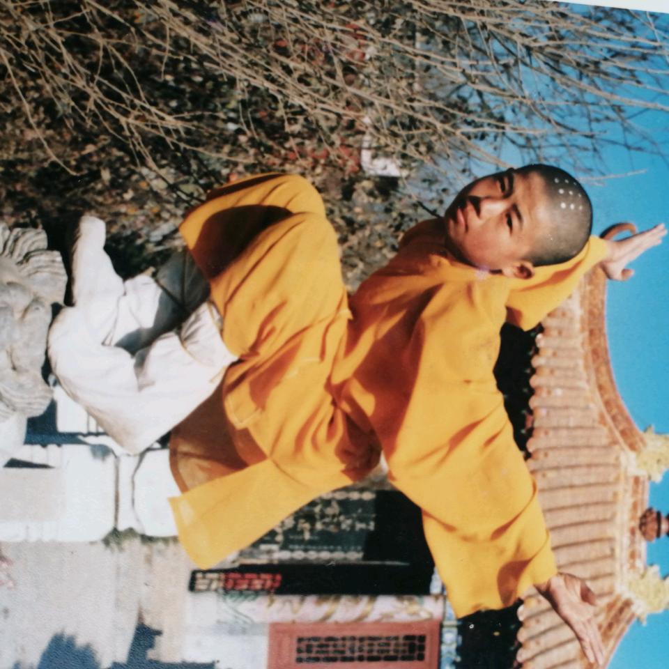 都在幻想中。度过