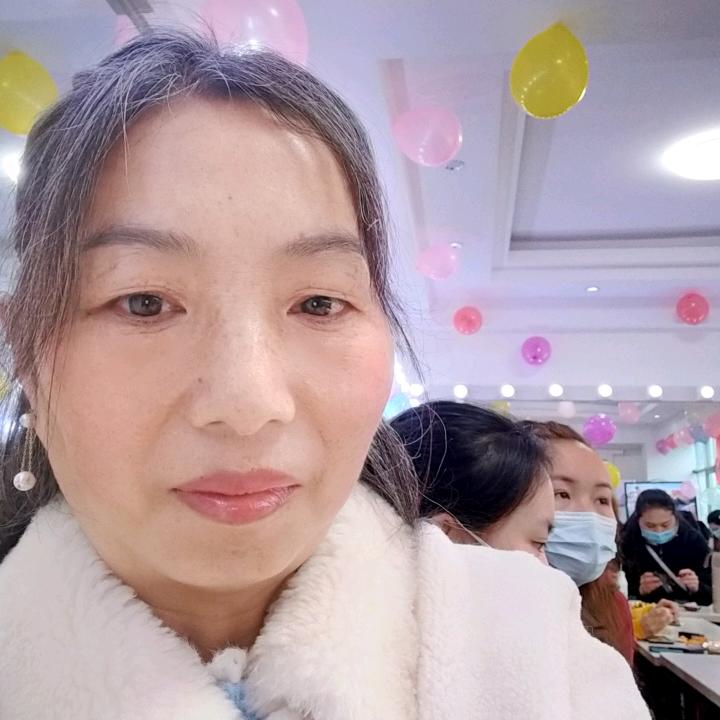 周静萍