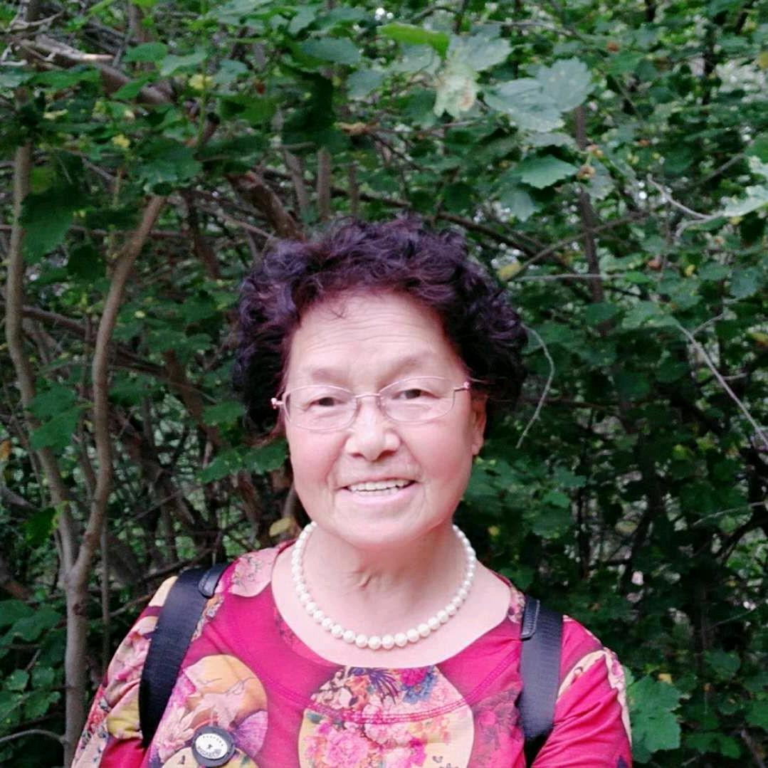 点儿奶奶