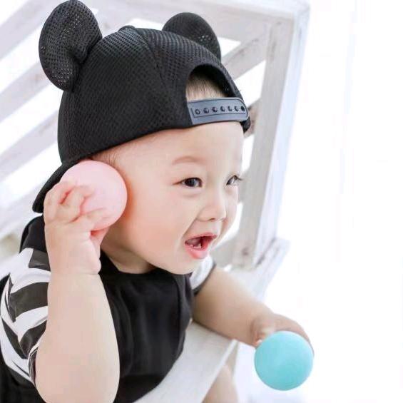 外籍演绎经纪人伟少