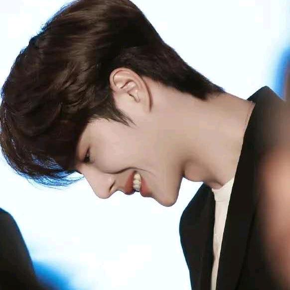 ༈མི་ཚེ་༈