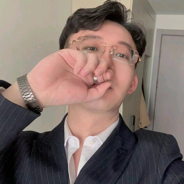 贩卖温柔的李先生