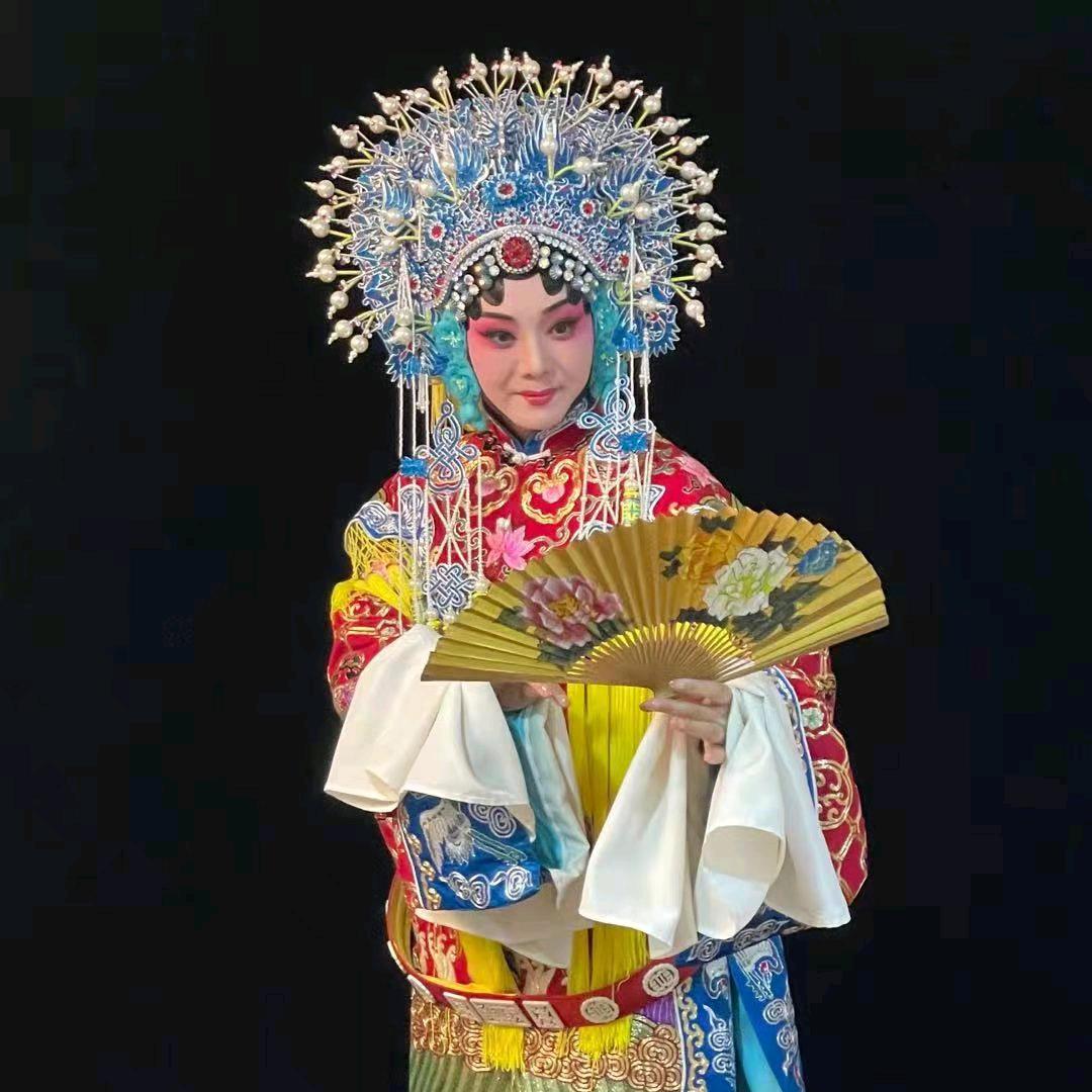 戏小牛