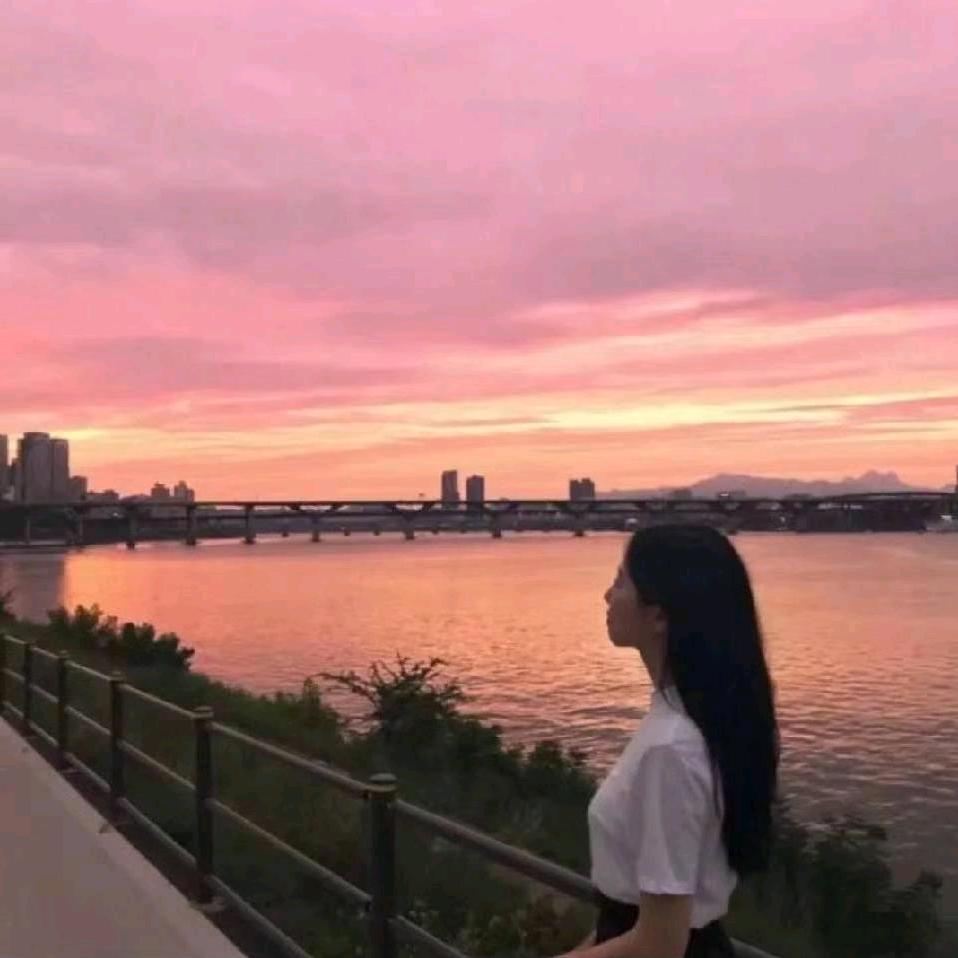 清颜浅笑😘
