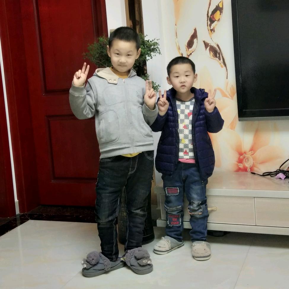 伍少爷