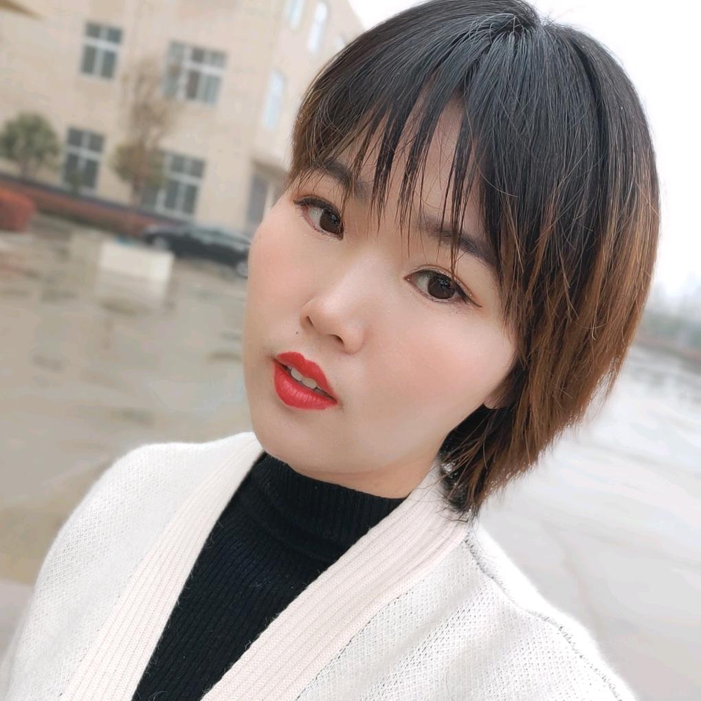 🌻芳芳吖🌻(橱窗好物)