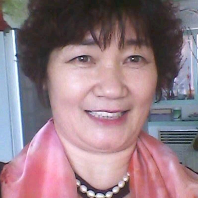 彩英