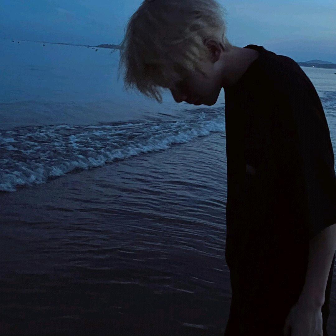 想吹吹海风.