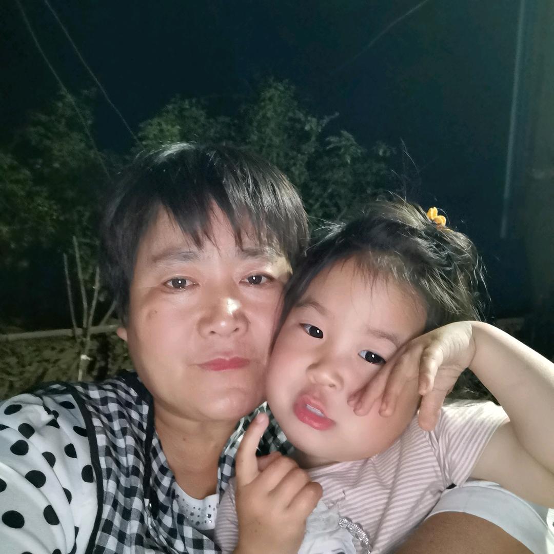 梅子(暖暖奶奶)