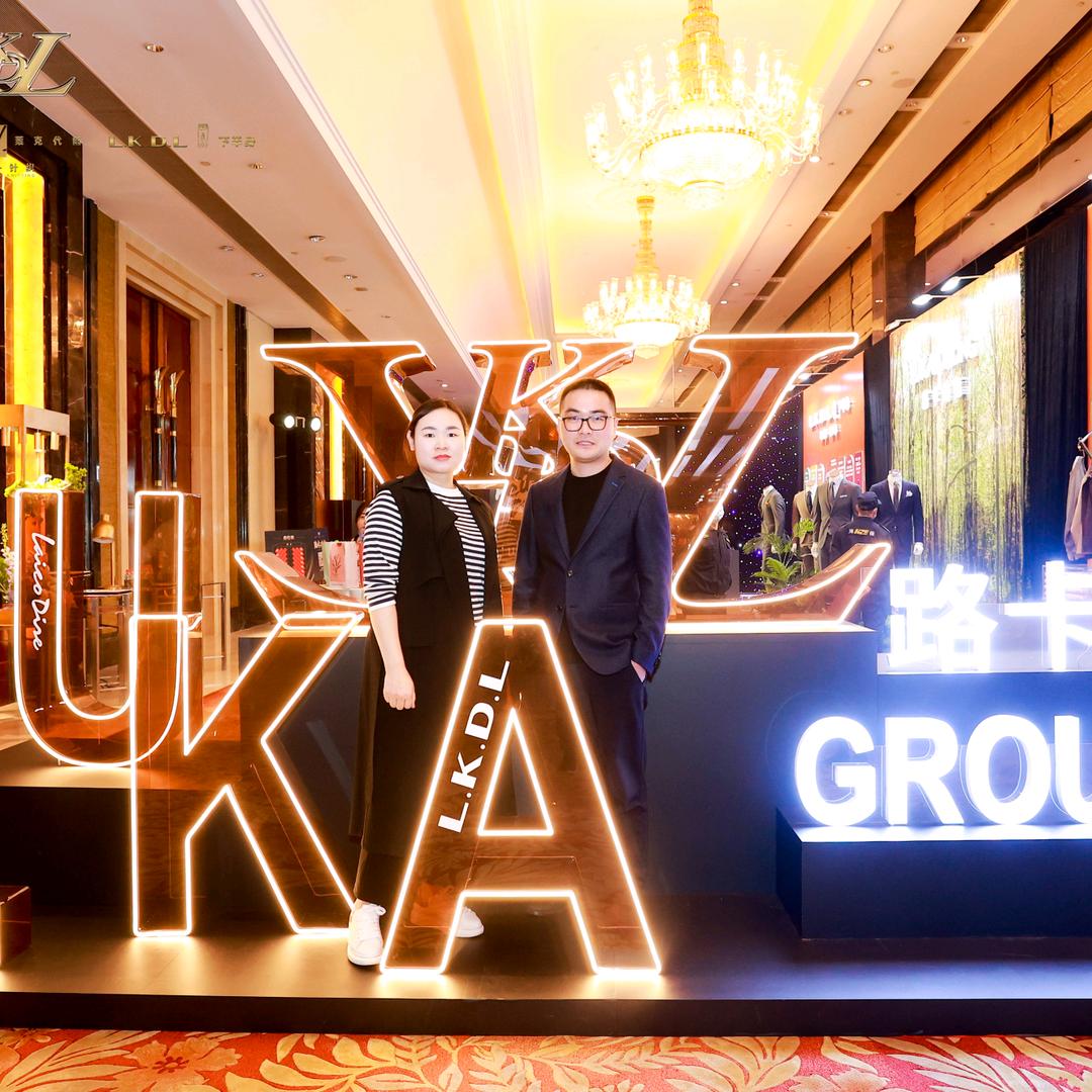 欧隆先生的春夏秋冬