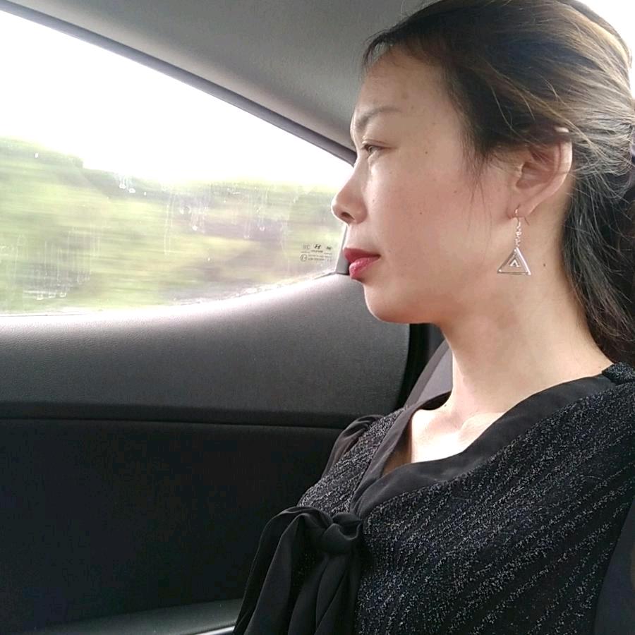 徐虹