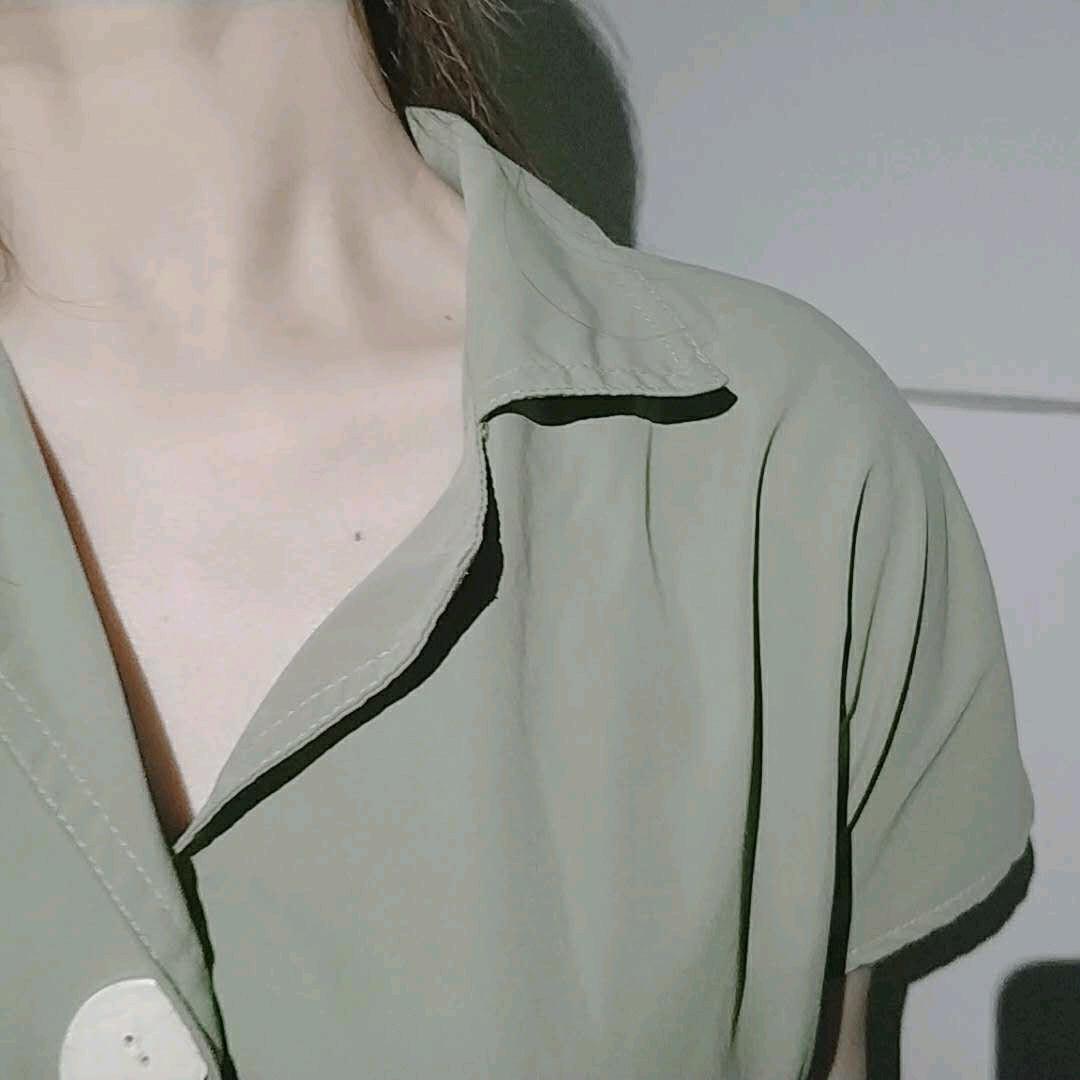 君莫笑