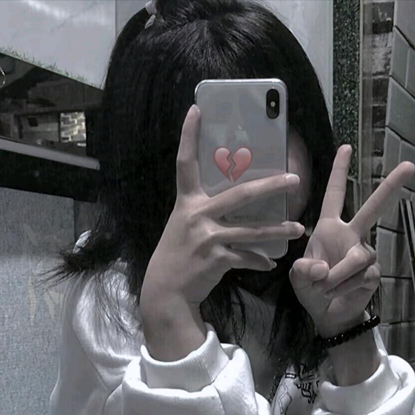 冰凌蔷薇女孩