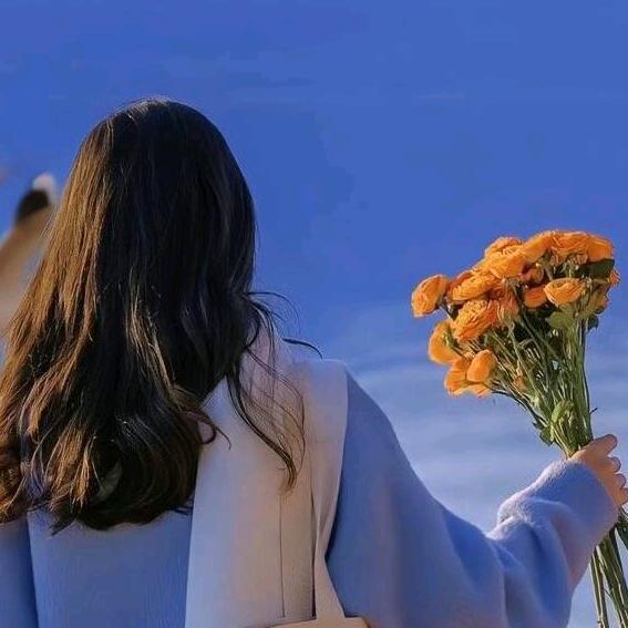 天之蓝🌸