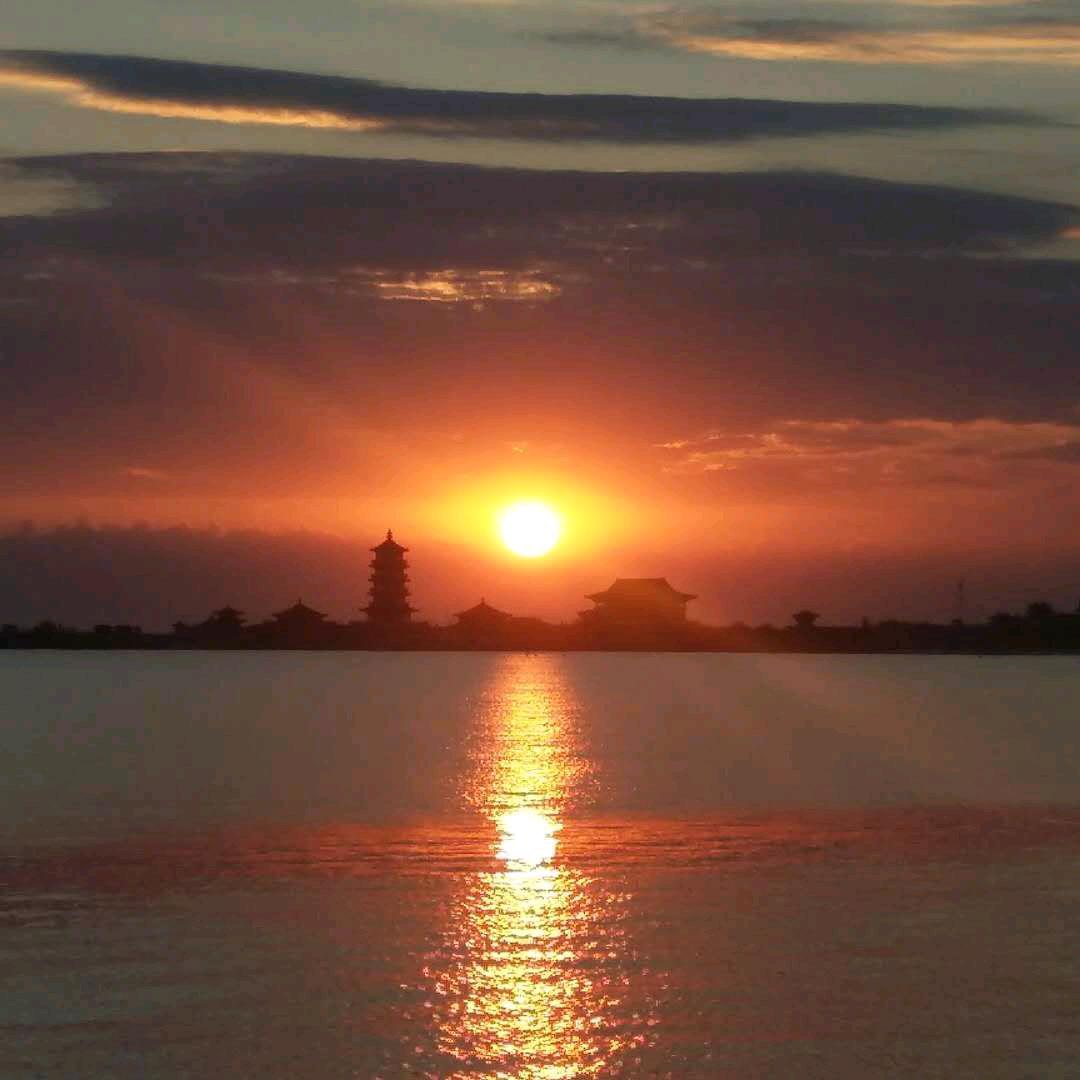 酒里烧烤音乐酒馆